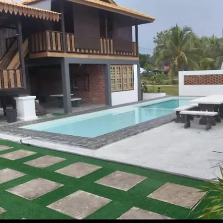 Tein Homestay Rengit Bagian luar foto
